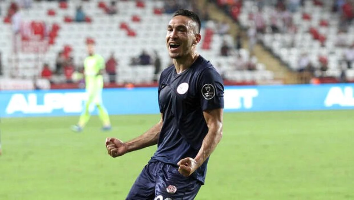 Son dakika transfer haberleri: Mevlüt Erdinç Süper Lig kulüplerinin gözdesi