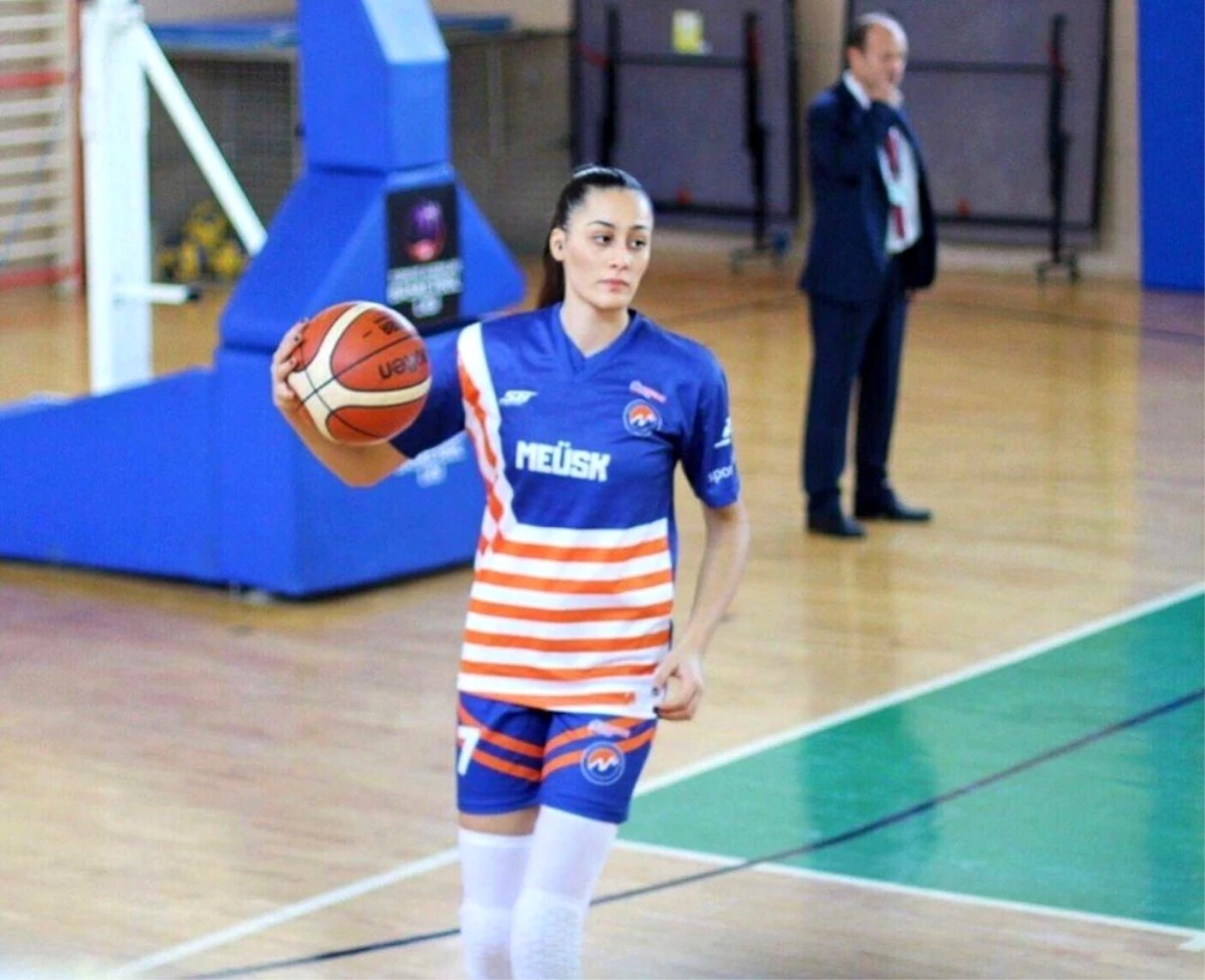 Tarsus Belediyespor, milli basketbolcu Sena Özekli\'yi renklerine bağladı
