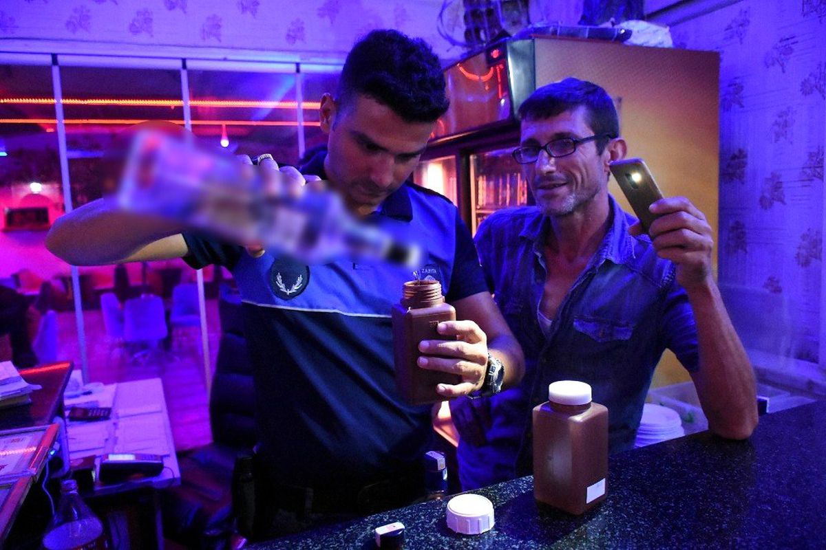 Tarsus\'ta içkili mekanlar denetlendi