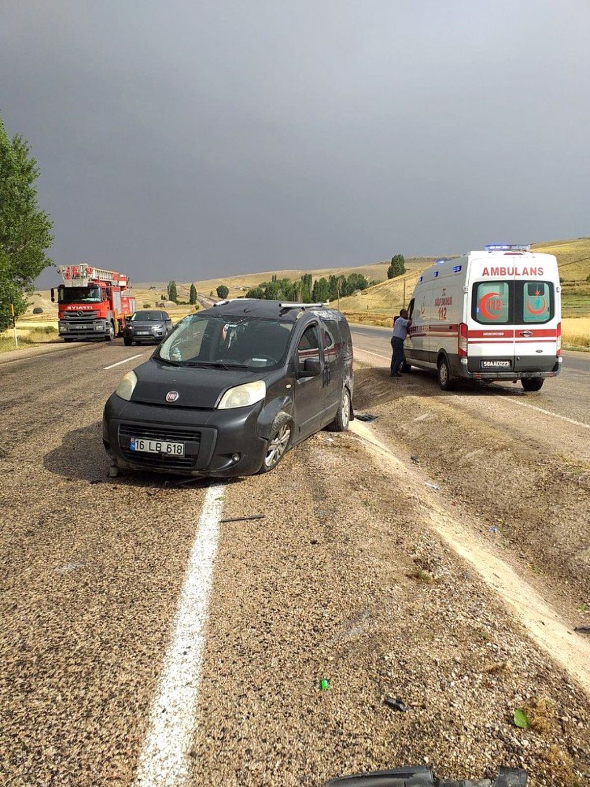 Trafik kazası 1\'i ağır 4 yaralı