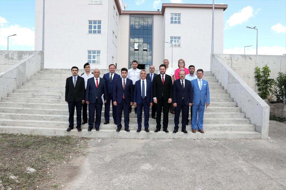 Vali Bilgin Pınarhisar\'da incelemelerde bulundu