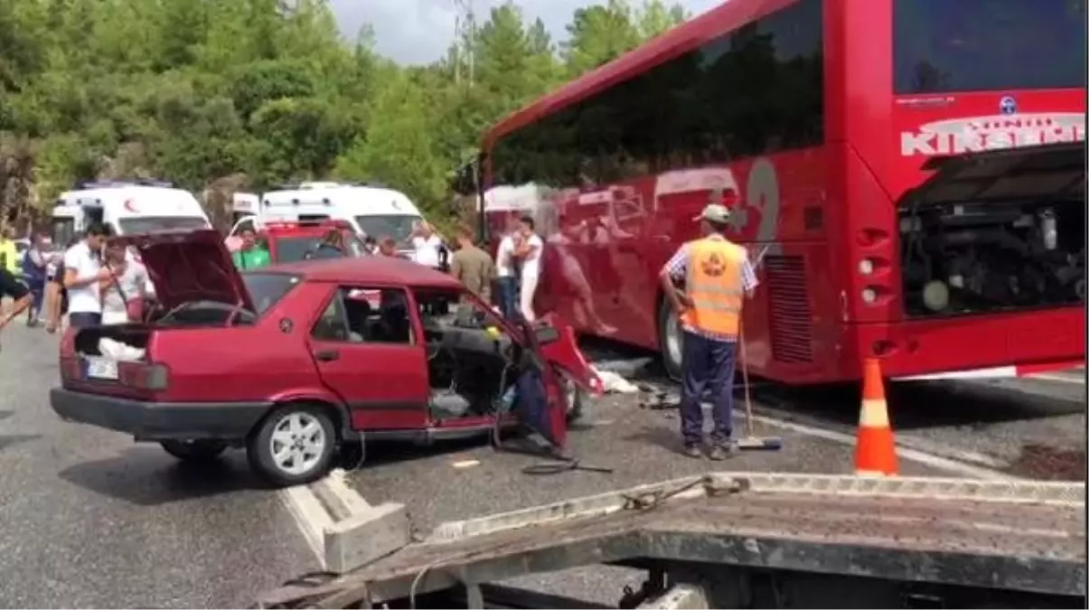 Yolcu otobüsüyle otomobil çarpıştı: 5 yaralı