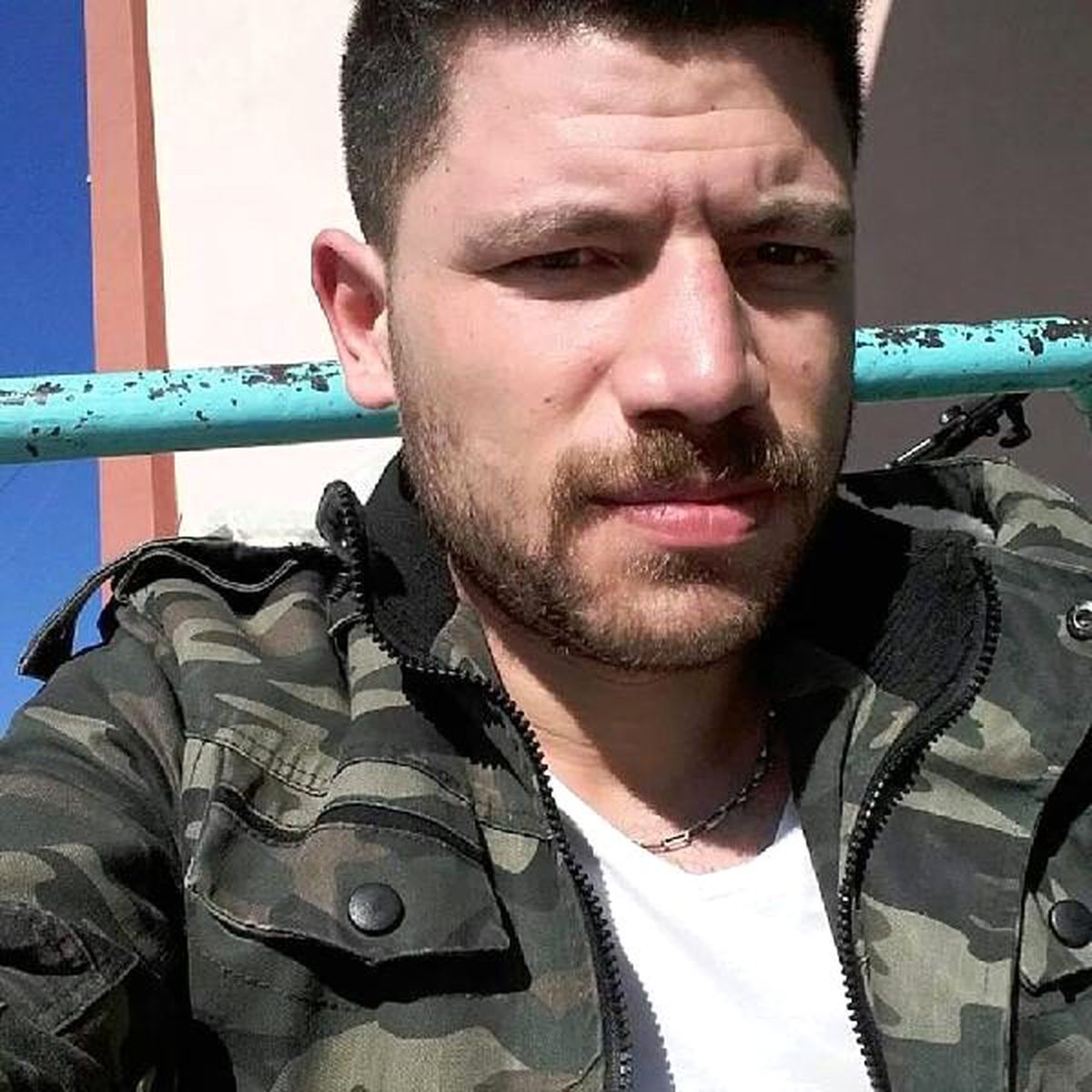3 çocuk babası kendini astı
