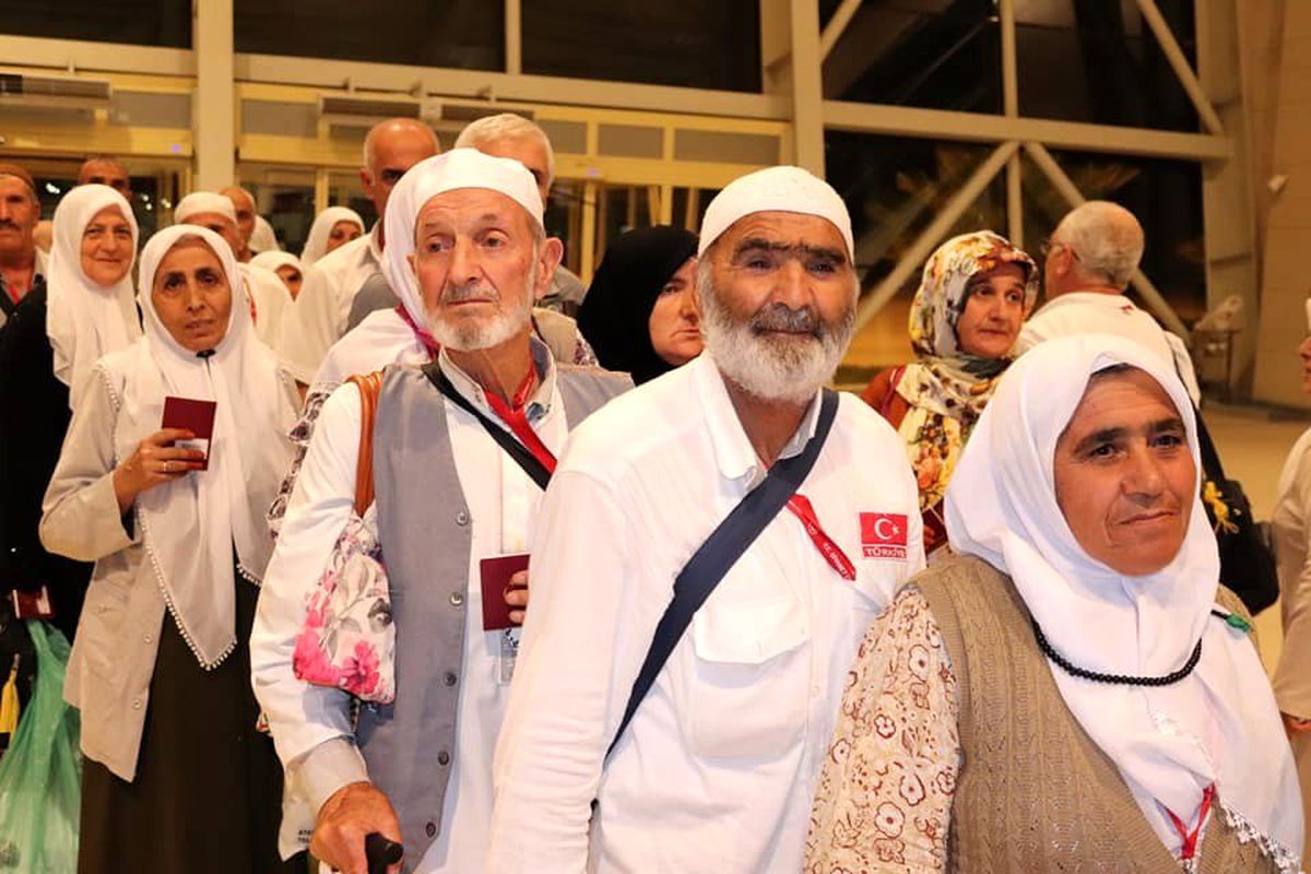 Adıyaman\'ın ilk hacı kafilesi döndü