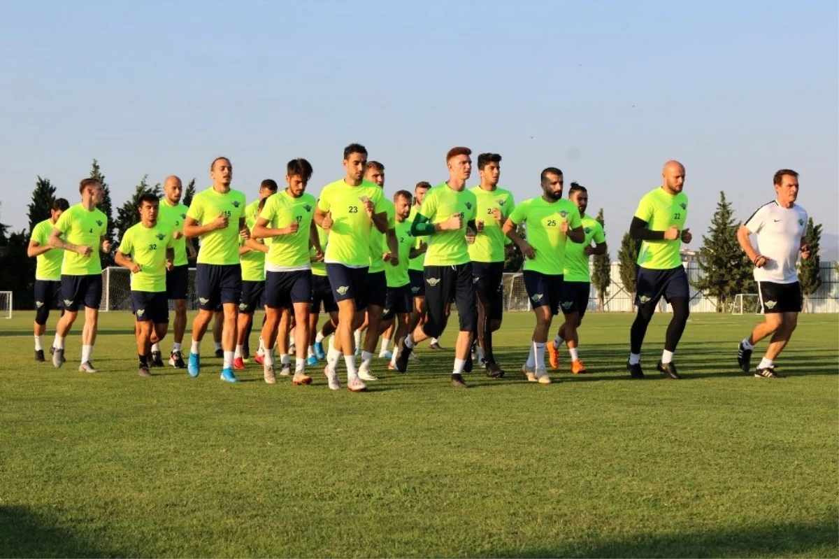 Akhisarspor\'da Bursaspor maçı hazırlıkları başladı