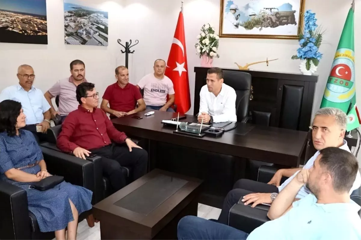 Atay Uslu: " Kadro kapma yarışı yerini proje üretme yarışına bırakmalı"