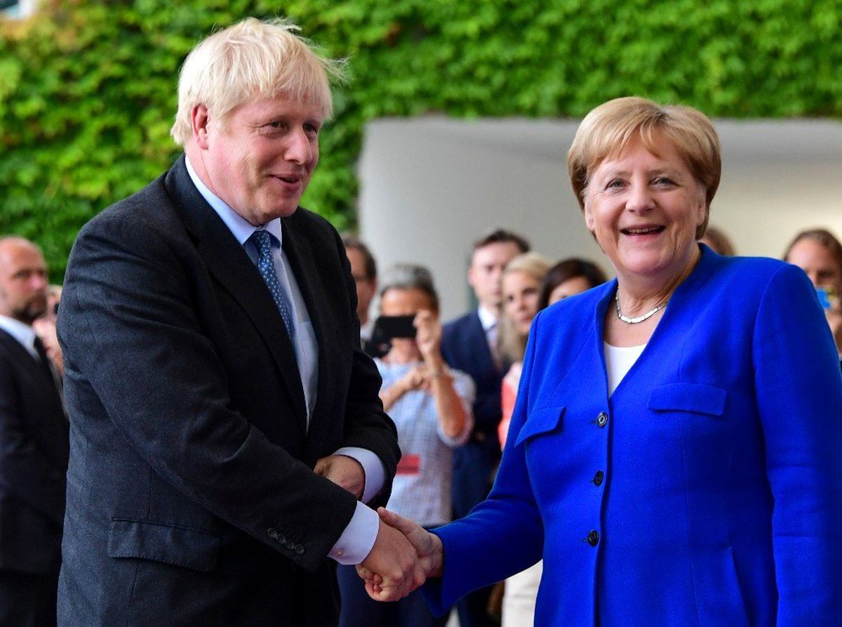 Boris Johnson başbakan olarak ilk ziyaretini Almanya\'ya yaptı
