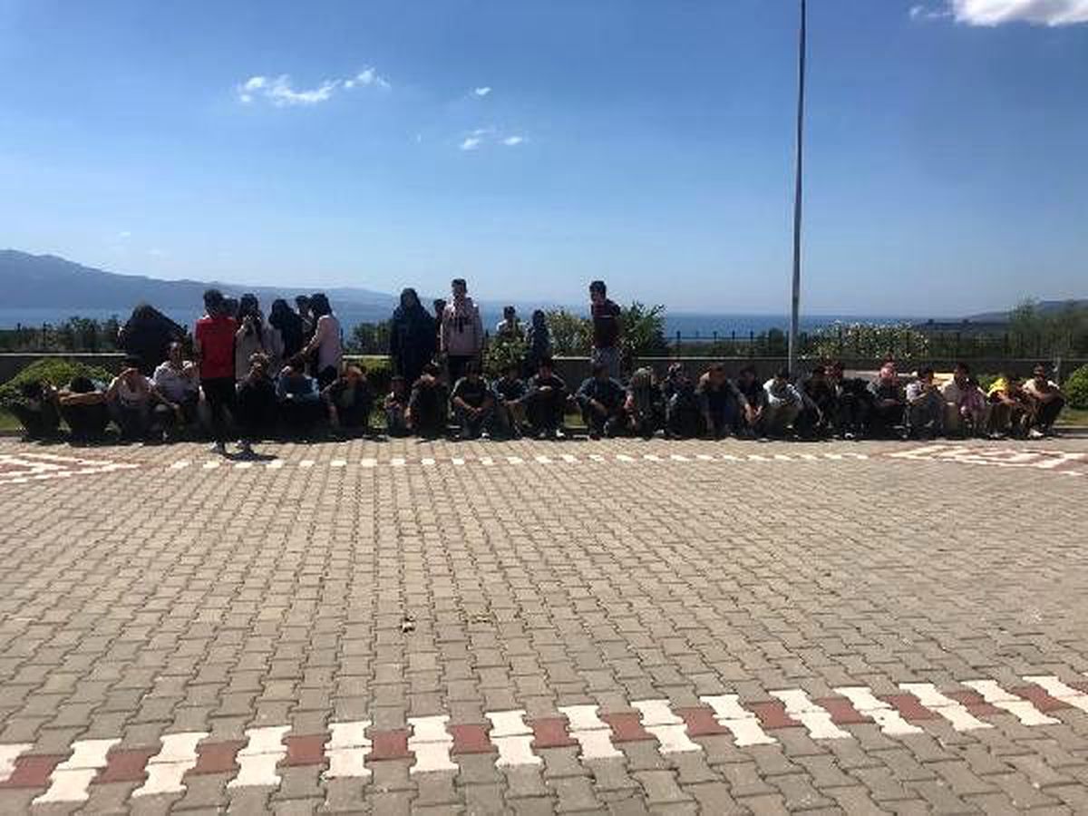 Çanakkale\'de 201 kaçak yakalandı, 2 organizatör tutuklandı