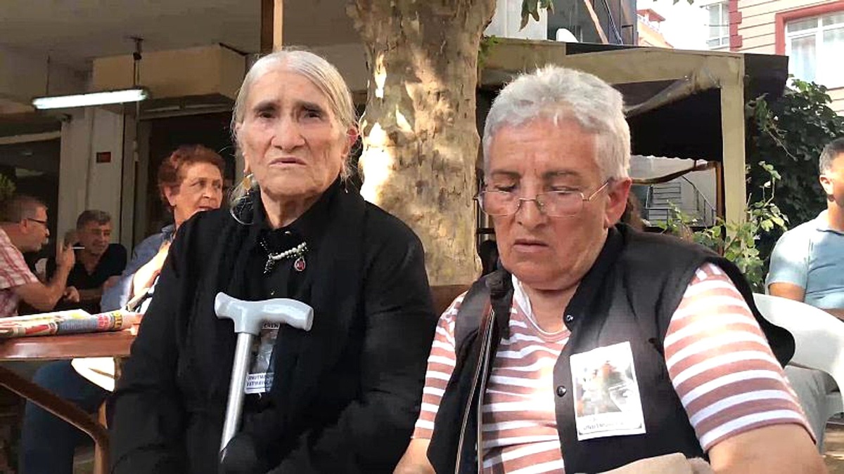 Cumartesi Anneleri\'nden Elmas Eren\'in gözü arkada kaldı: 39 yıl evlat aramakla geçen bir ömür