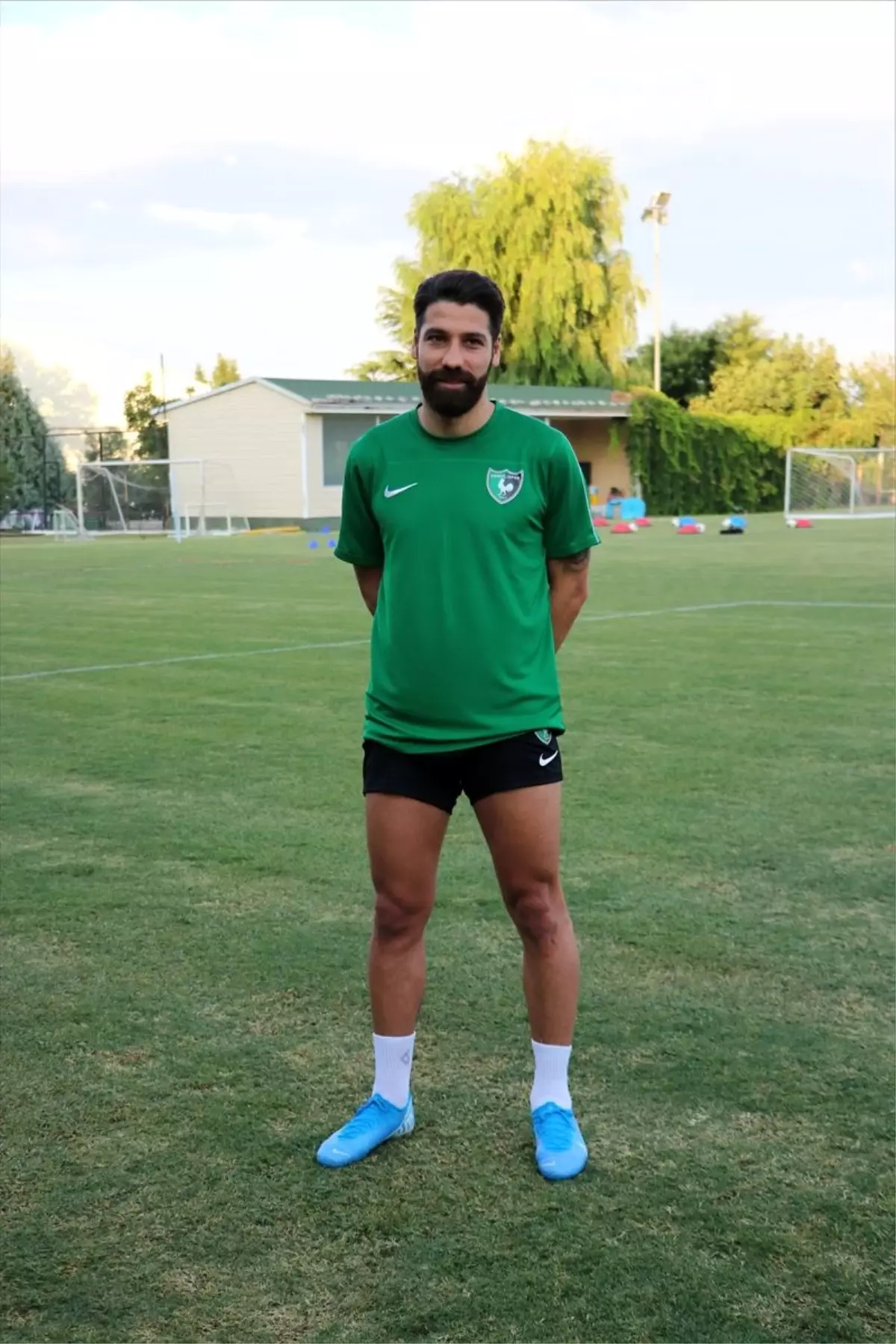 "Denizlispor\'un ligde çok iyi yerlere geleceğine inanıyorum"