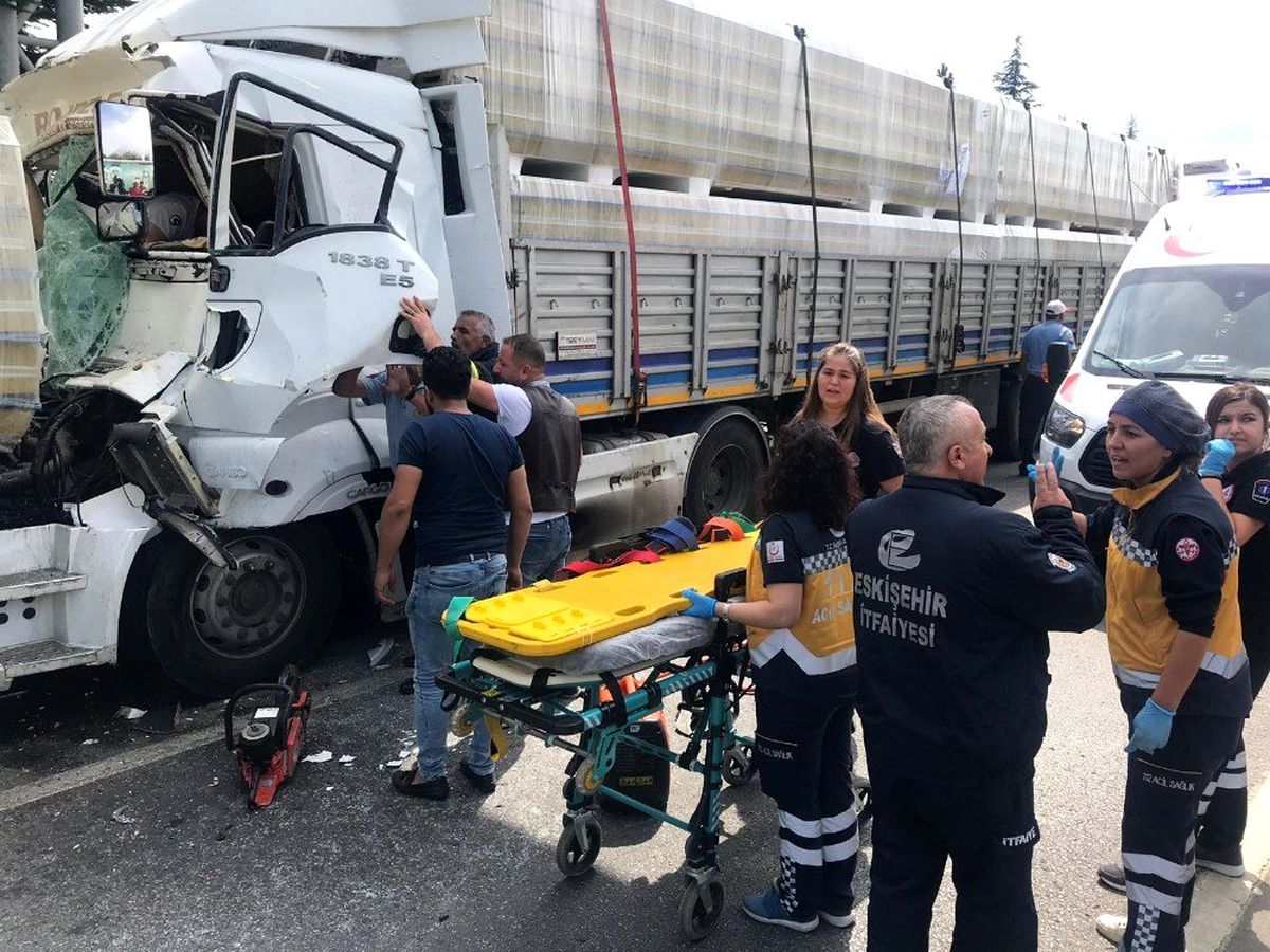 Eskişehir\'de zincirleme trafik kazası