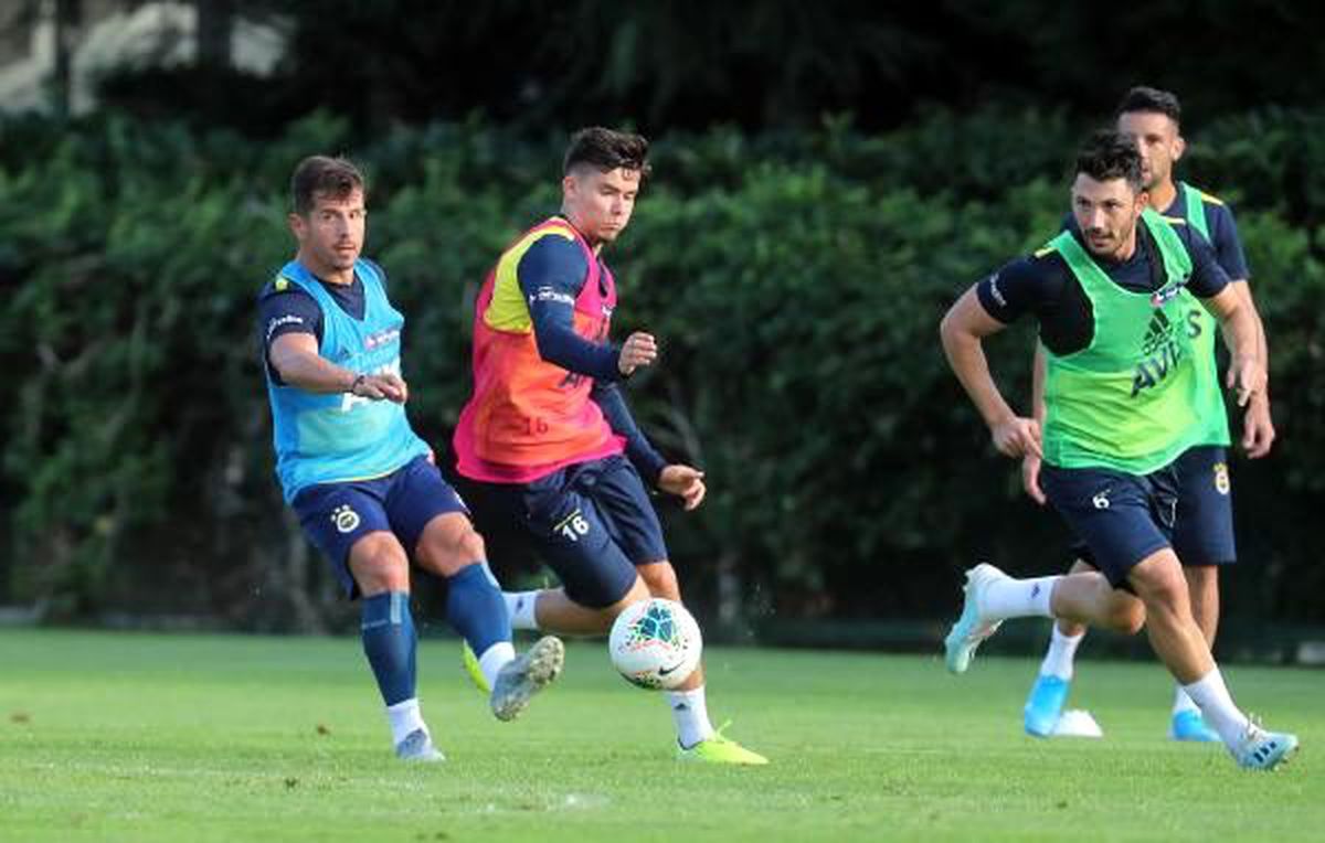 Fenerbahçe\'de Başakşehir maçı hazırlıkları devam etti