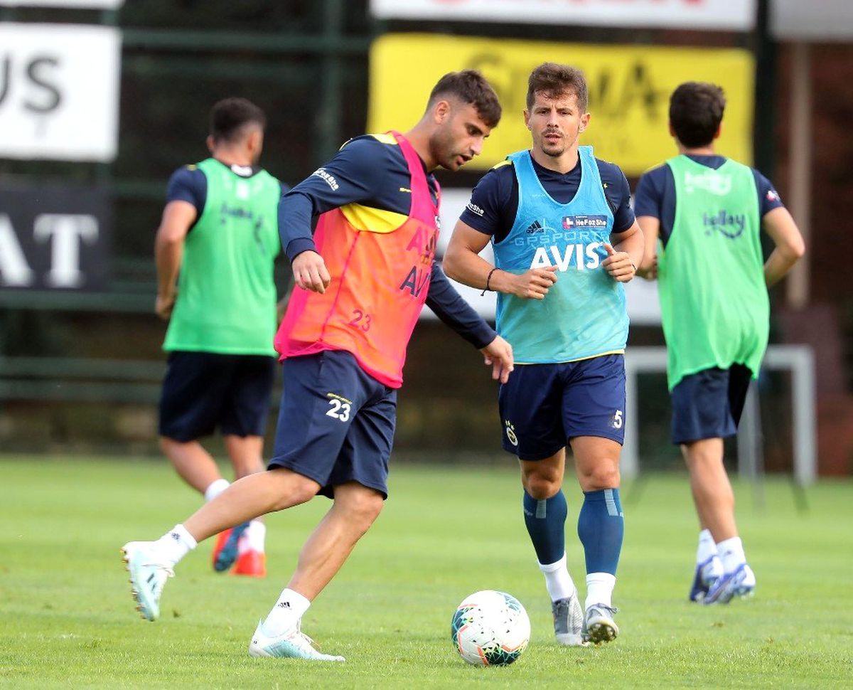 Fenerbahçe önce salonda, sonra sahada çalıştı
