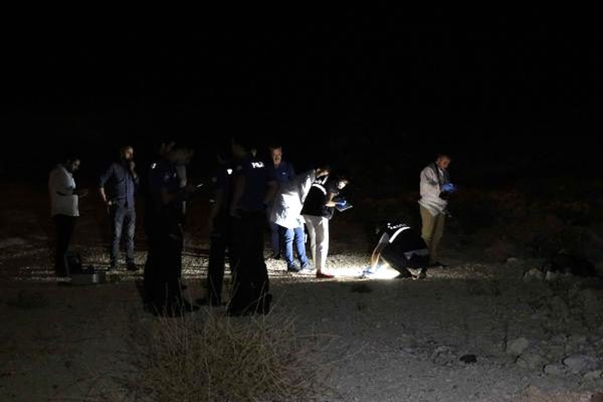Gaziantep\'te boş arazide erkek cesedi bulundu