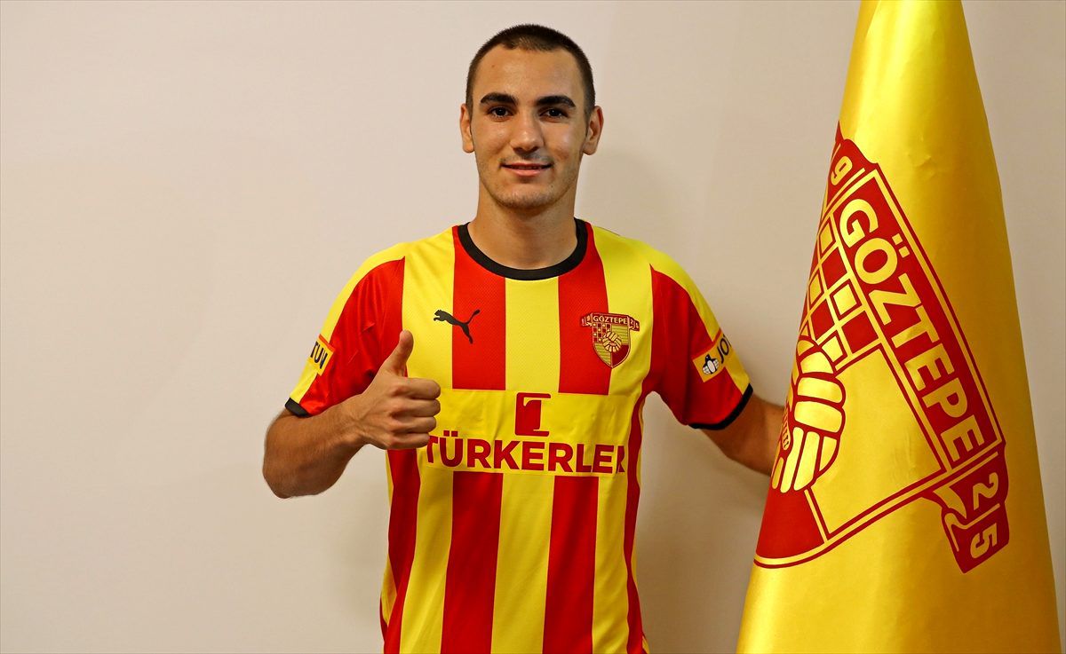 Göztepe, Yusuf Talum\'la profesyonel sözleşme imzaladı