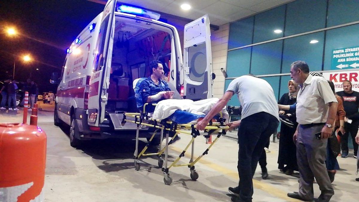 İnegöl\'de bıçaklı kavga: 1 yaralı