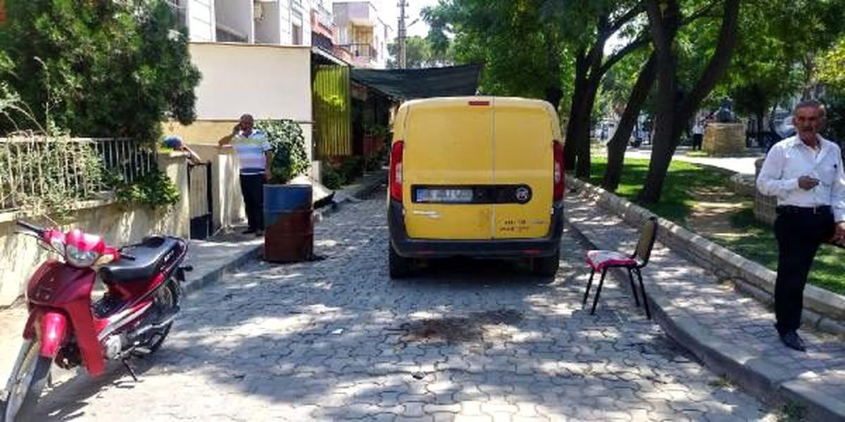 Kargo aracının çarptığı yaşlı adam yaralandı