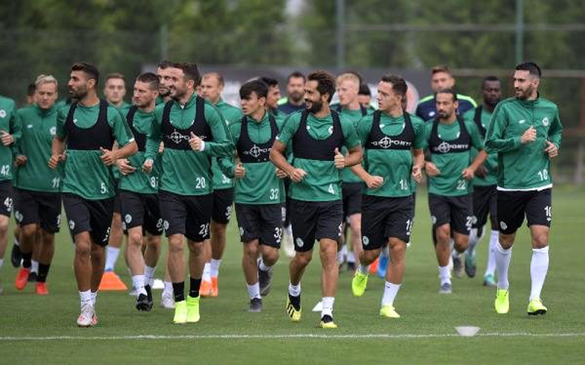 Konyaspor\'da Galatasaray maçı hazırlıkları sürüyor