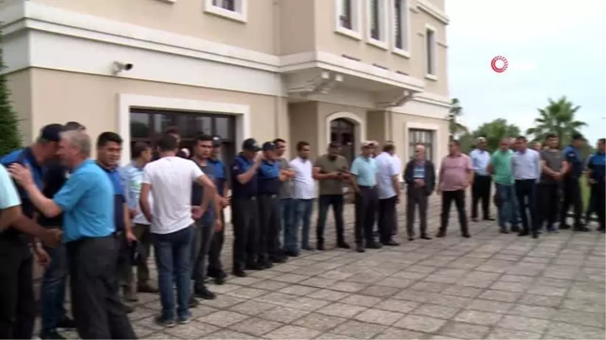 Mudanya\'da geçirdiği kaza sonucu hayatını kaybeden zabıta memuru son yolculuğuna uğurlandı