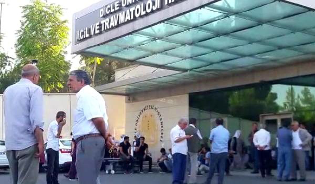 Silvan\'da ailelerin silahlı kavgası: 6 ölü, 7 yaralı (2) - Yeniden