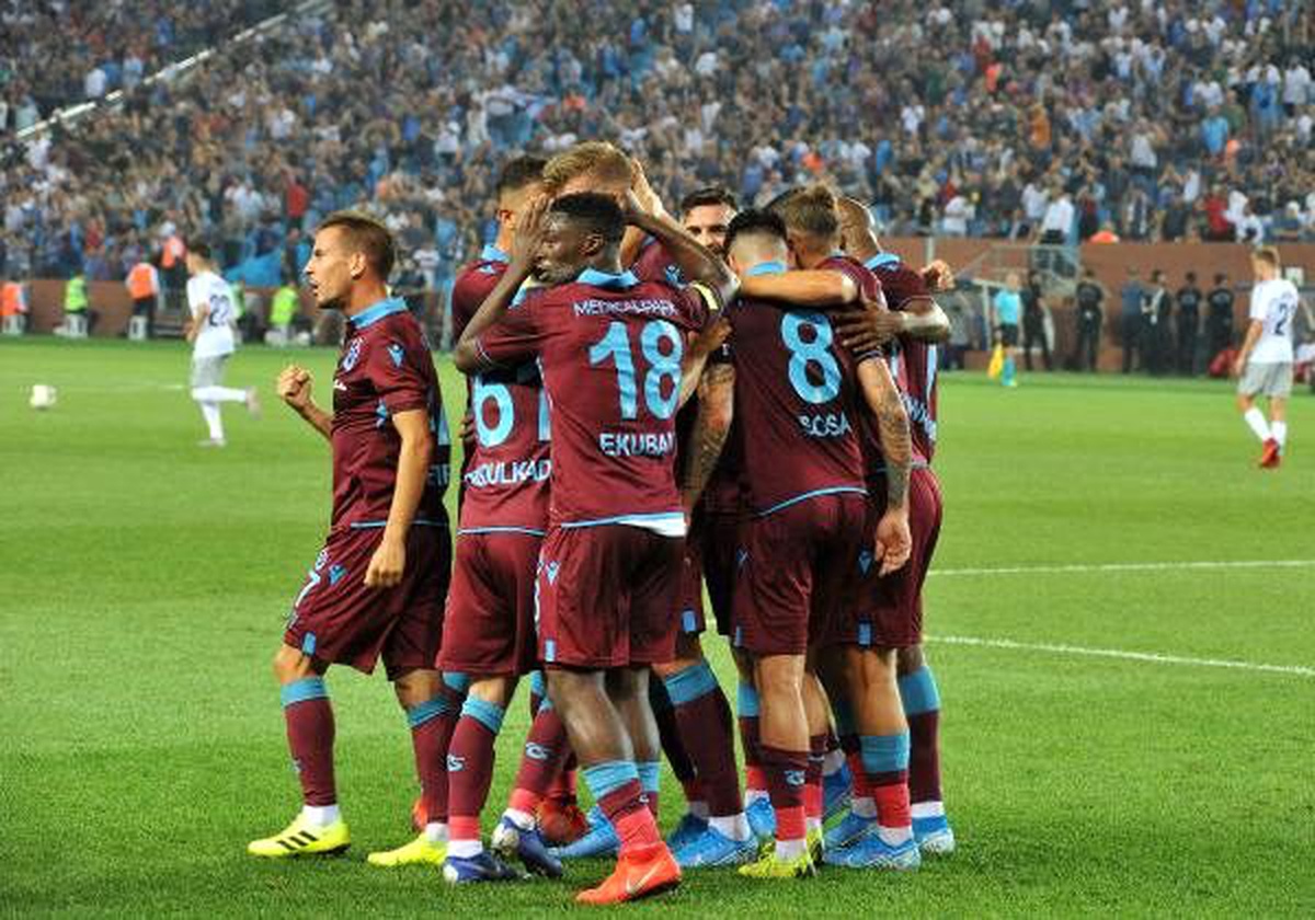 Trabzonspor, Avrupa\'da AEK karşısında avantaj arıyor