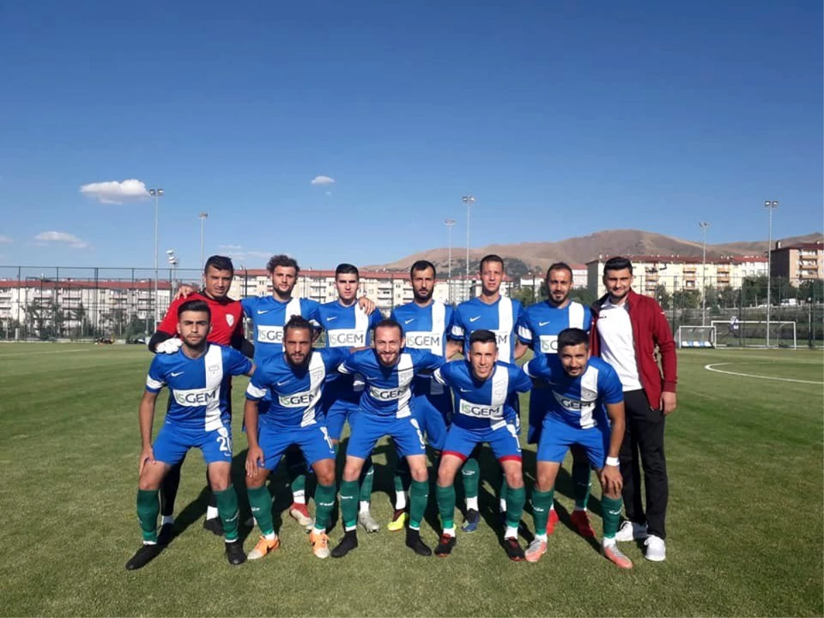Yeşilyurt Belediyespor hazırlık maçında Dersimspor ile karşılaştı