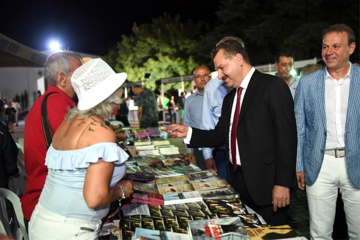 Yücel Yılmaz: 'Hizmetin siyaseti olmaz'