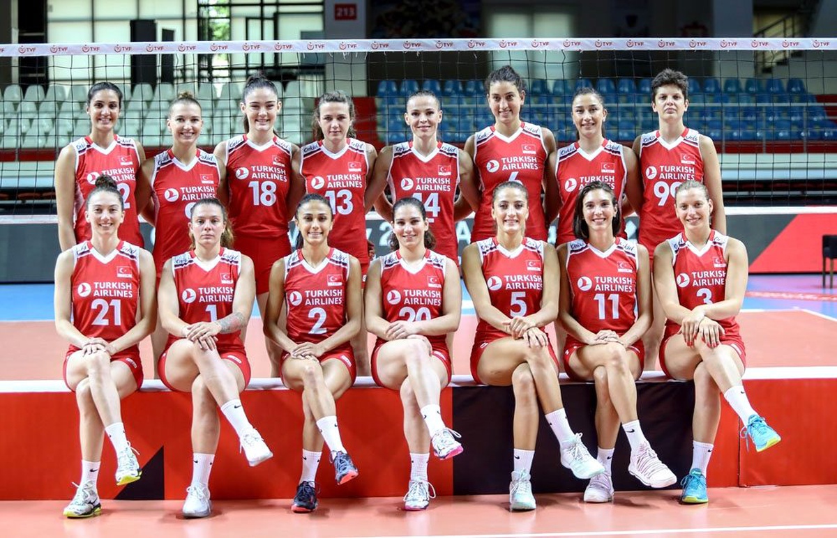 A Milli Kadın Voleybol Takımı, Avrupa Şampiyonası\'nda sahne alıyor