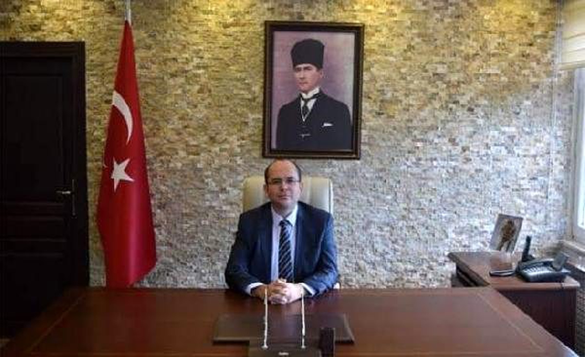 Adilcevaz ve İpekyolu kaymakamlıklarında yer değişikliği