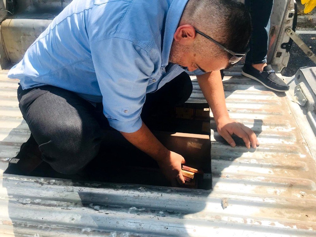 Aile süsü veren kaçakçılar polisten kaçamadı