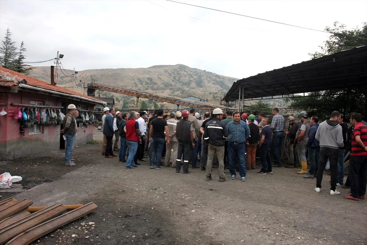 Amasya\'da maden işçilerinden basın açıklaması