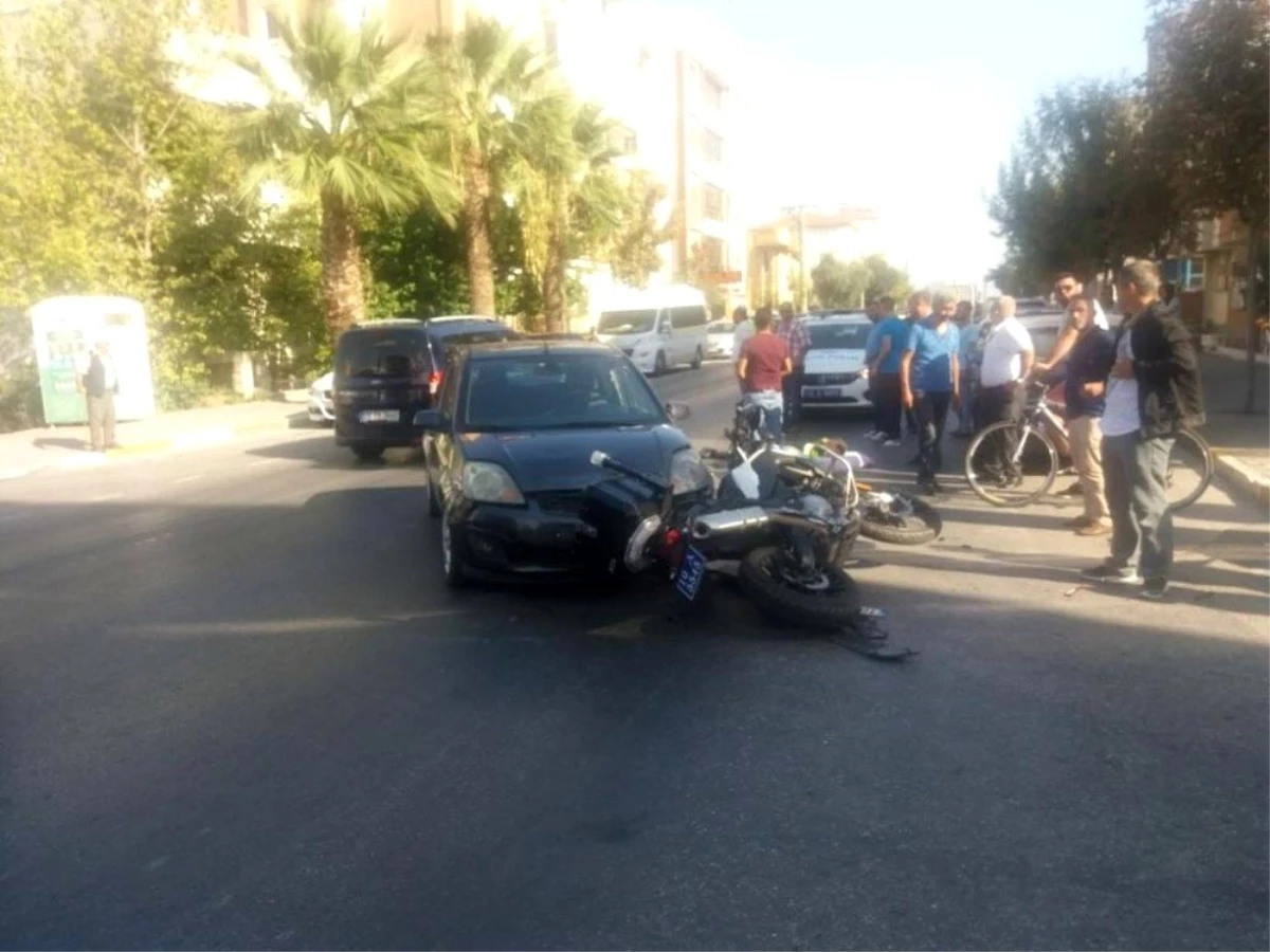 Balıkesir\'deki kazada polis memuru yaralandı