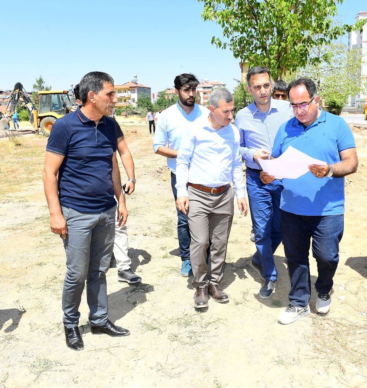 Başkan Çınar, Şehit Engin Tilbaç park alanında başlayan çalışmaları inceledi