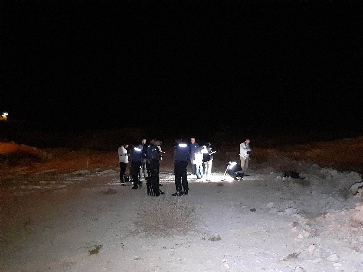 Boş arazide erkek cesedi bulundu