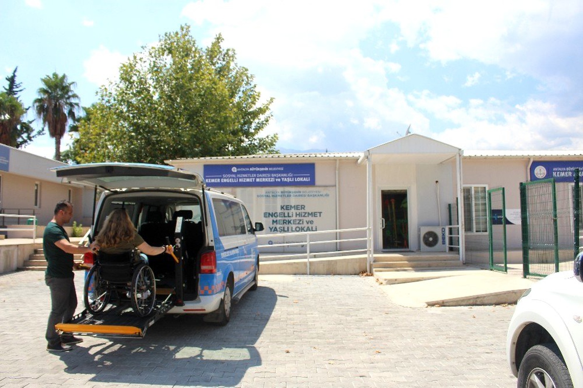 Büyükşehir\'in engellilere ulaşım desteği sürüyor