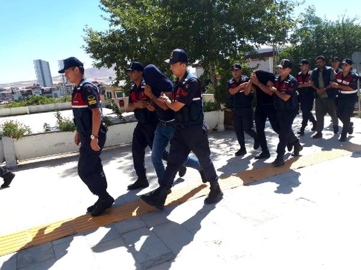 Elazığ\'da 3 çocuk annesinin öldürülmesiyle ilgili 2 tutuklama
