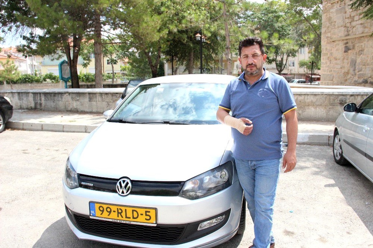 Gurbetçi aile maskeli ve bıçaklı 4 kişinin gasbına uğradı
