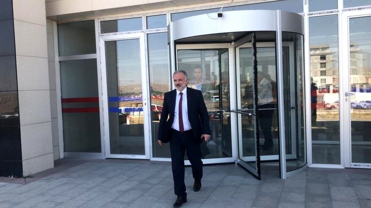 HDP\'li Başkan Ayhan Bilgen savcılıkta ifade verdi