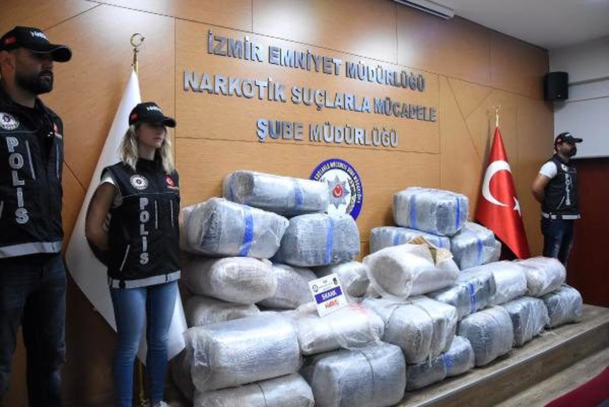İzmir\'de büyük \'skunk\' operasyonu