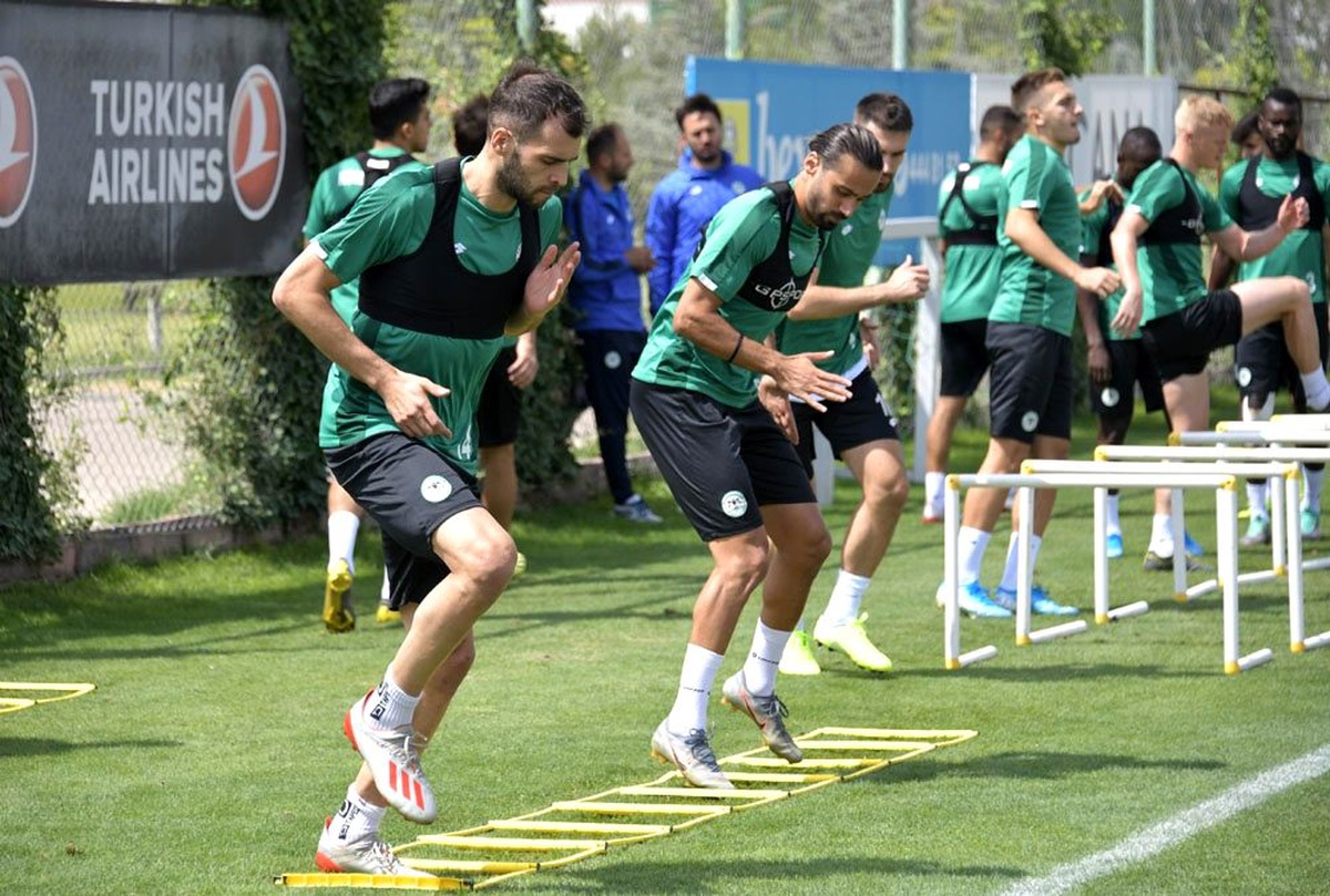 Konyaspor\'da Galatasaray maçı hazırlıkları devam ediyor
