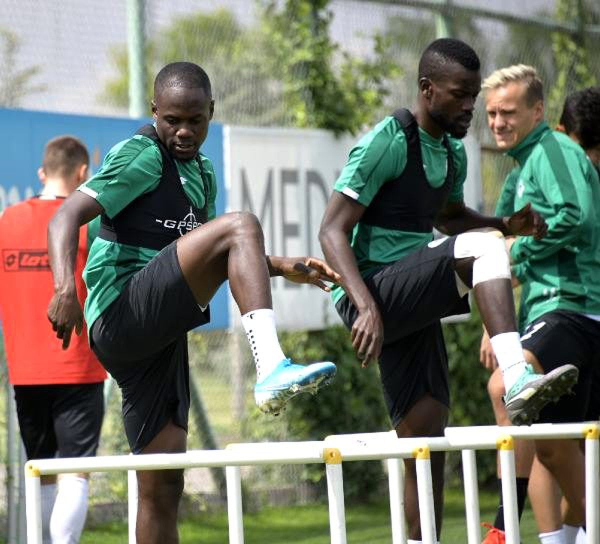 Konyaspor\'da Galatasaray maçı hazırlıkları sürüyor
