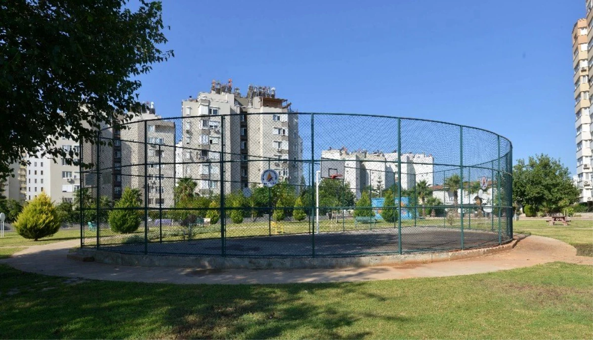 Muratpaşa\'da yeni basketbol sahaları