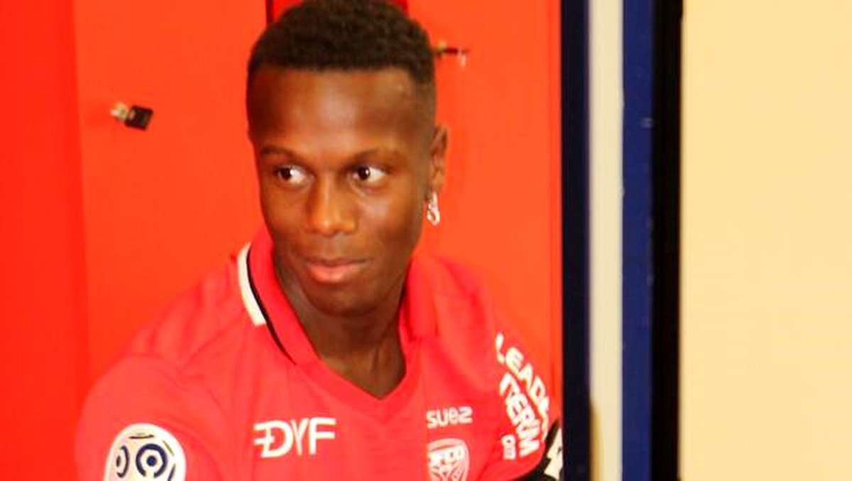 Sergen Yalçın ısrarla istiyordu, Dijon\'a imza attı! Hamza Mendyl...