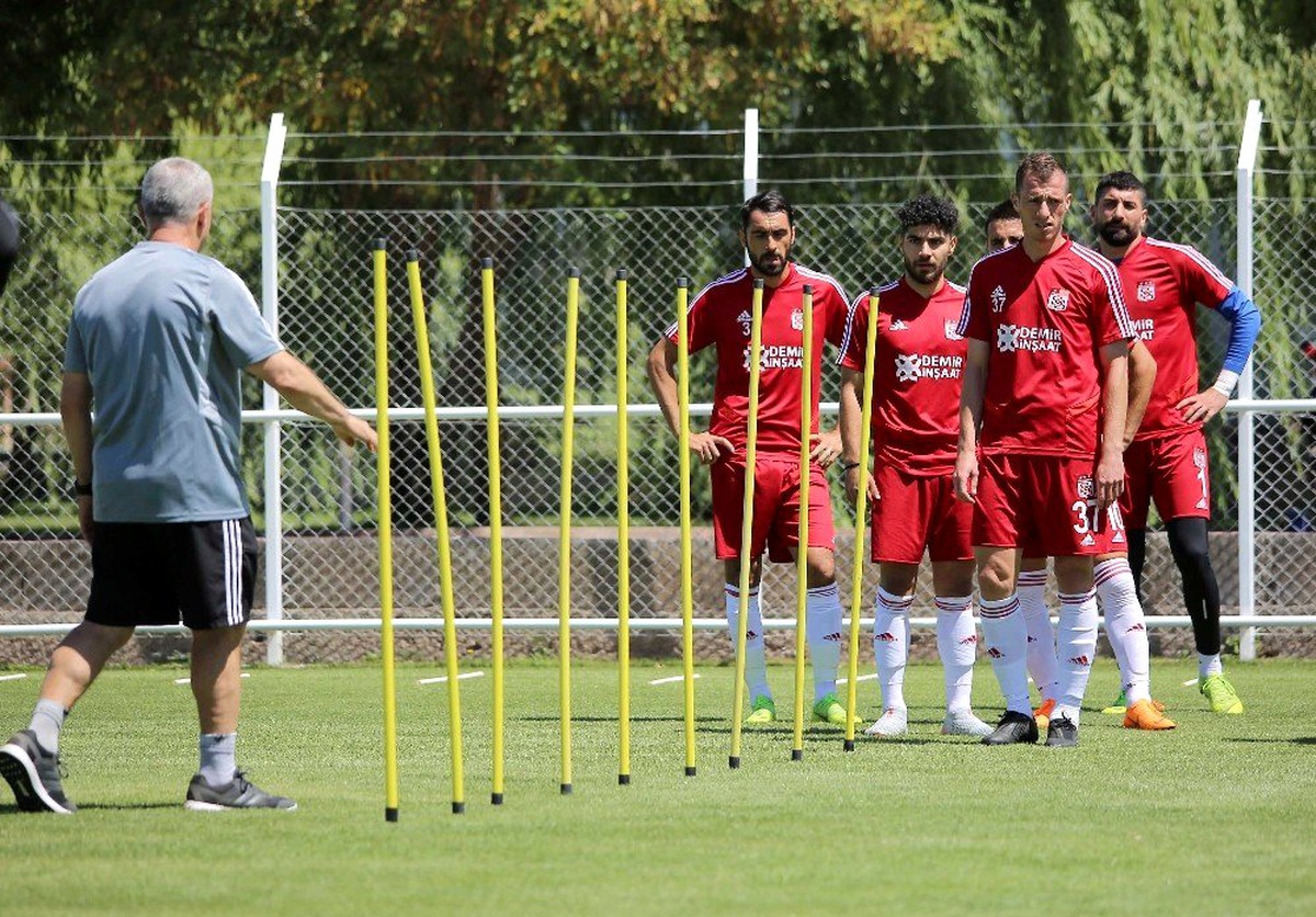 Sivasspor, Rize\'ye bileniyor