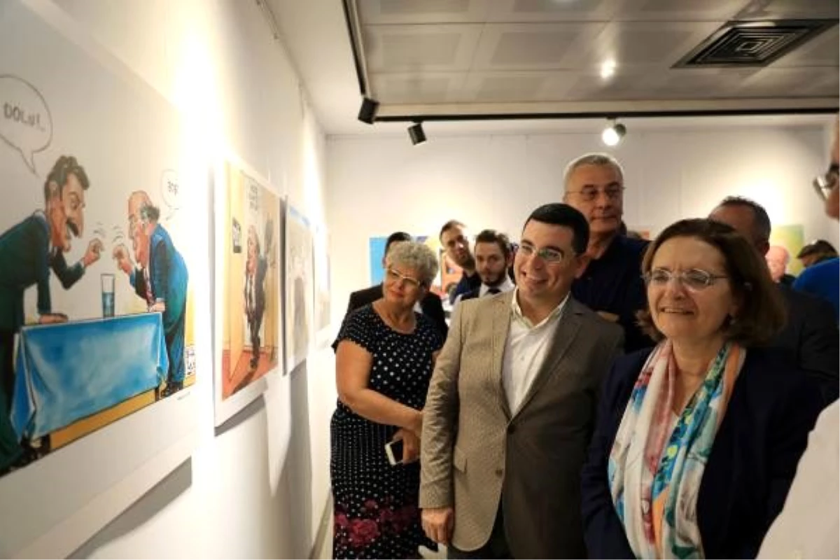 Süleyman Demirel karikatürleri sergisi ziyarete açıldı