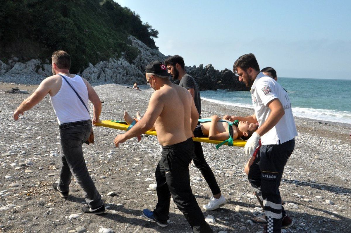 12 yaşındaki Mert, arkadaşlarıyla yüzerken boğulma tehlikesi geçirdi