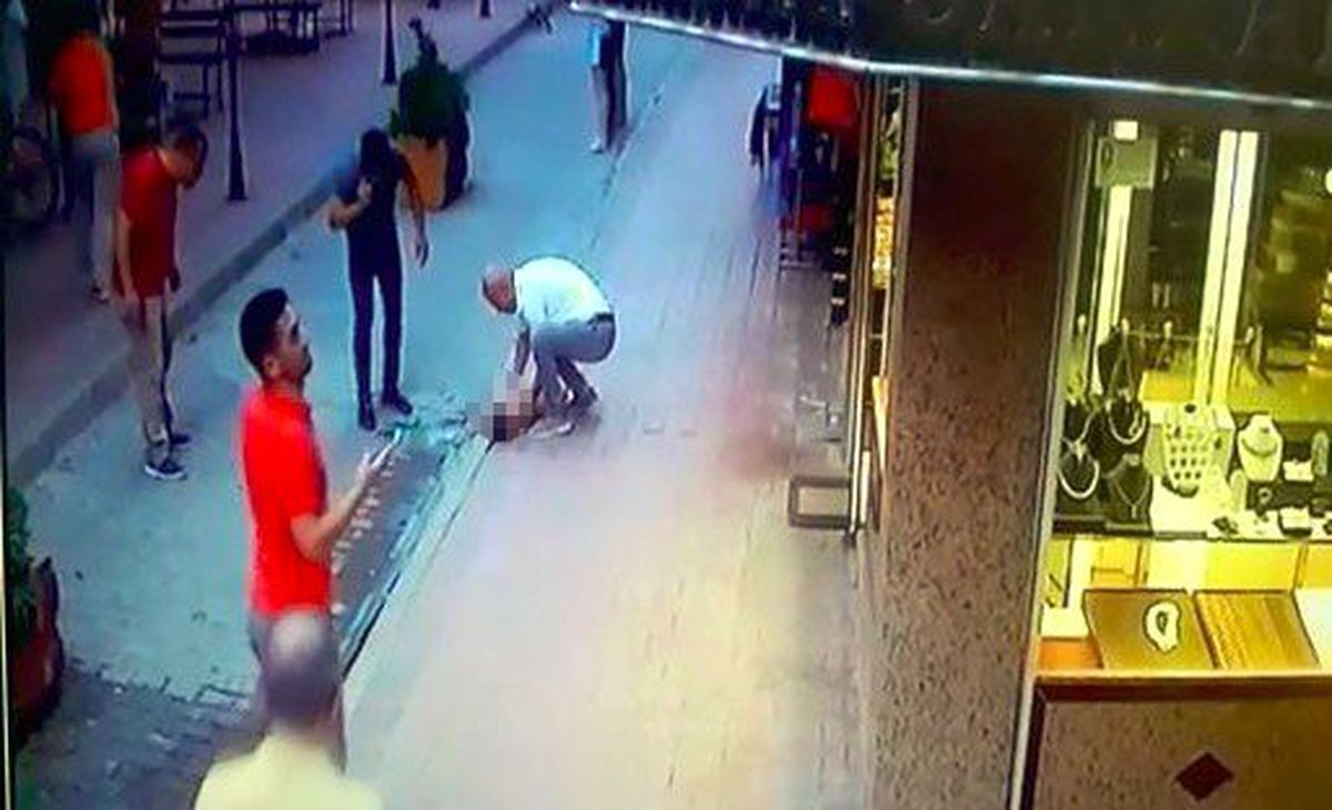 Antalya\'da 4. kat balkonundan düşen minik Firas, ölüm kalım mücadelesini kaybetti