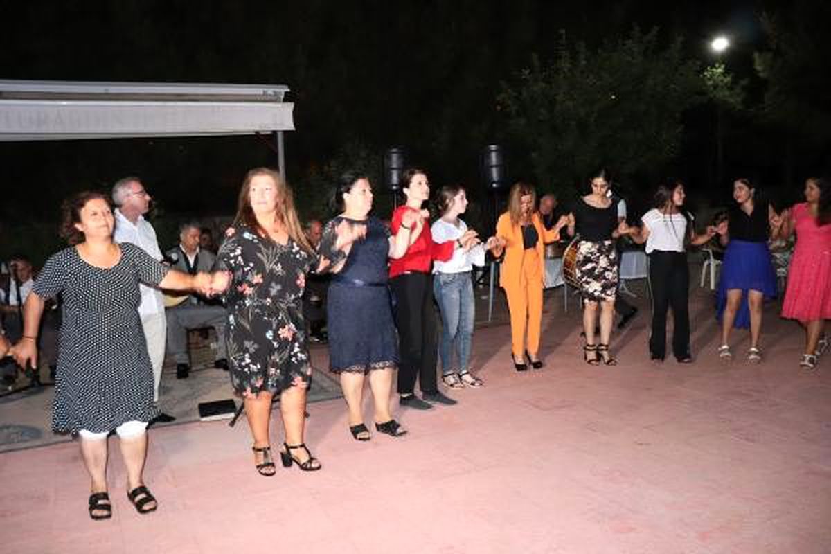 Avrupa\'da yaşayan Süryaniler, yıllar sonra anavatanlarında buluştu