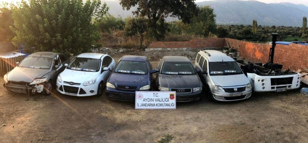 Aydın\'da resmi belgede sahtecilik yapan 2 şüpheli gözaltına alındı