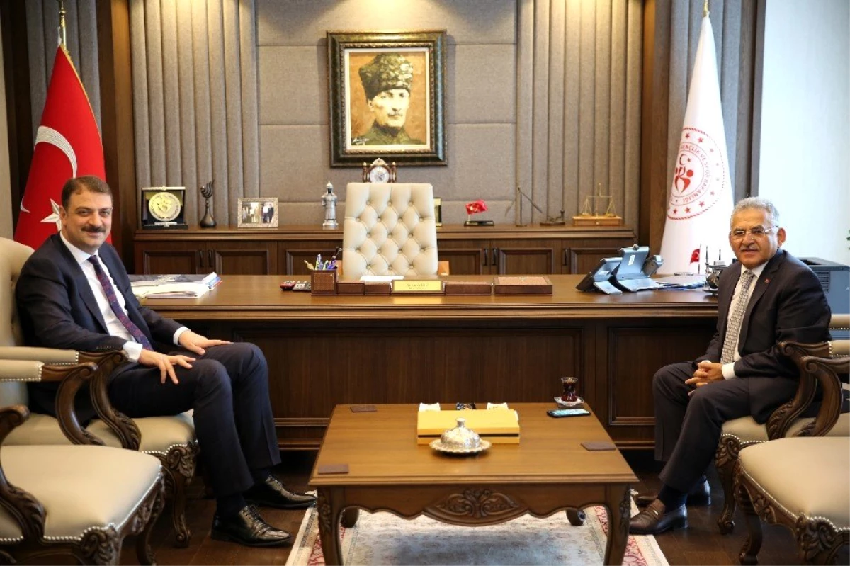 Başkan Büyükkılıç, Ankara\'da bir dizi temasta bulundu